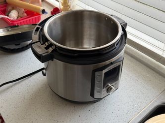 Instant Pot Duo Evo Plus 8 Qt Pressure Cooker – Like New