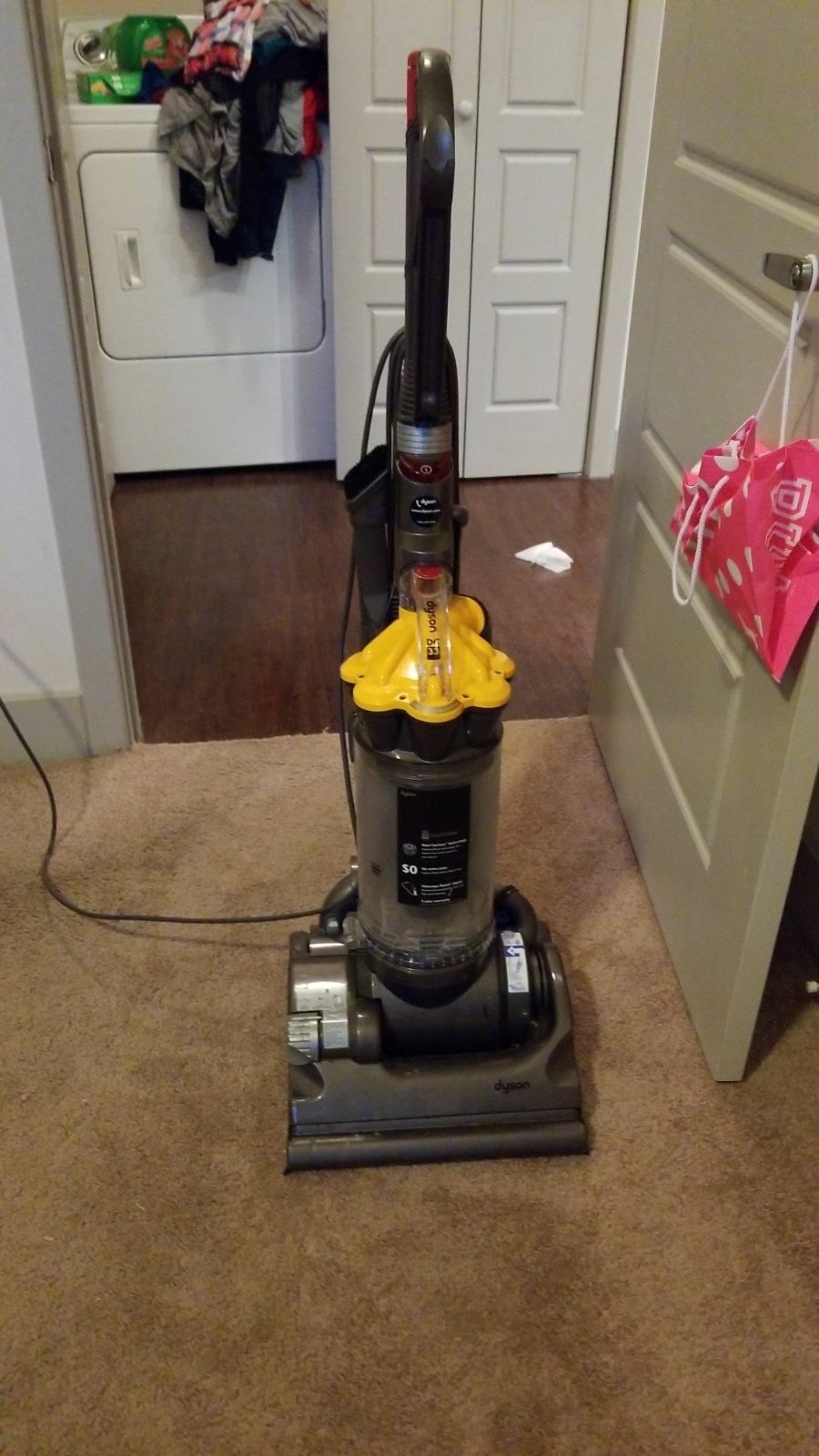 Dyson DC33 Multi-Floor Upright Bagless Vacuum Cleaner