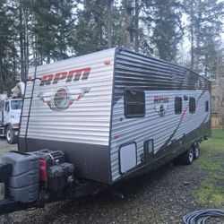 2018 27' RPM toyhauler 