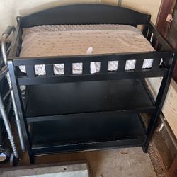 Diaper Changing Table With Pad