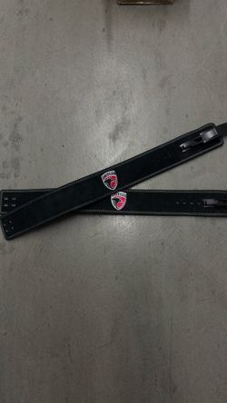 WORKOUT BELTS SIZE SMALL
