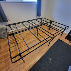 Foldable bed frame, 18 inches high