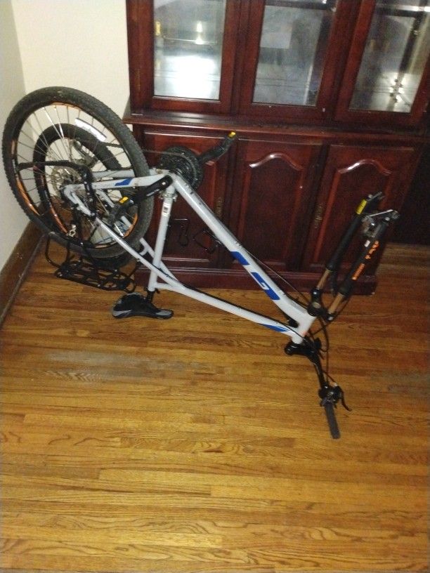 Great Bike Still New Gt