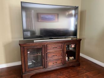 TV Stand/ Media Console