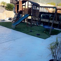 Gorgous Outdoor Play Set With 2 Slides 2 Swings And A Monkey Bar Picnic Table And Bench And Kids Play Kitchen Sink