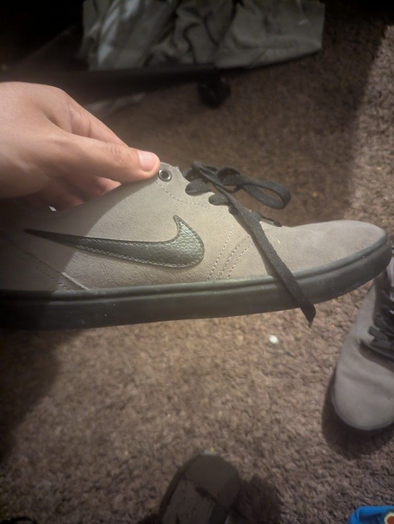 Nike SB Grey And Black Soles