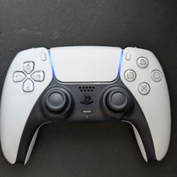 PlayStation 5 Dualsense Controller 