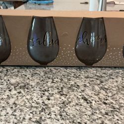 Wine Glasses (set of 4)