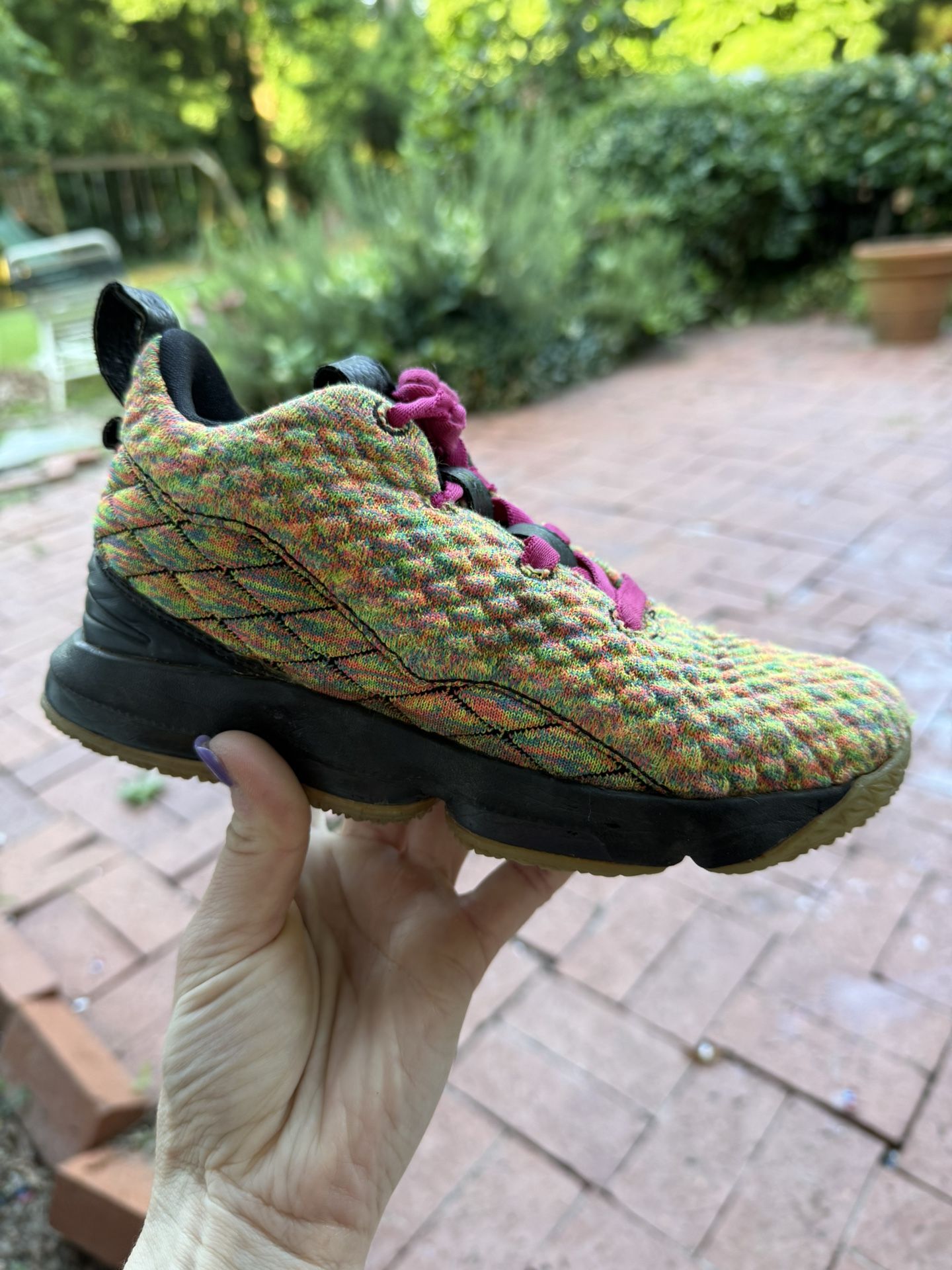 Nike LeBron 15 GS “Multicolor Flyknit”