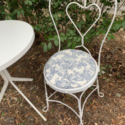 Gorgeous Chair