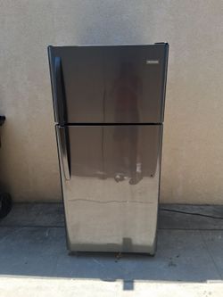 REFRIGERATOR STAINLESS STEEL