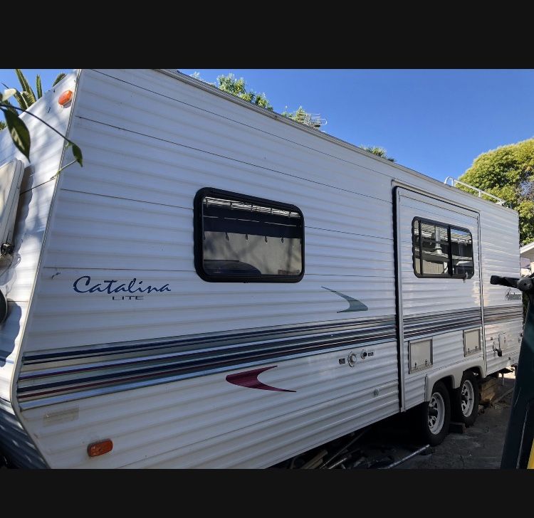 Coachmen Catilina Lite Trailer