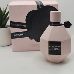 Viktor&Rolf
 
Flowerbomb Extreme Eau de Parfum

3.4 fl 