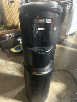 Hot Cold water machine