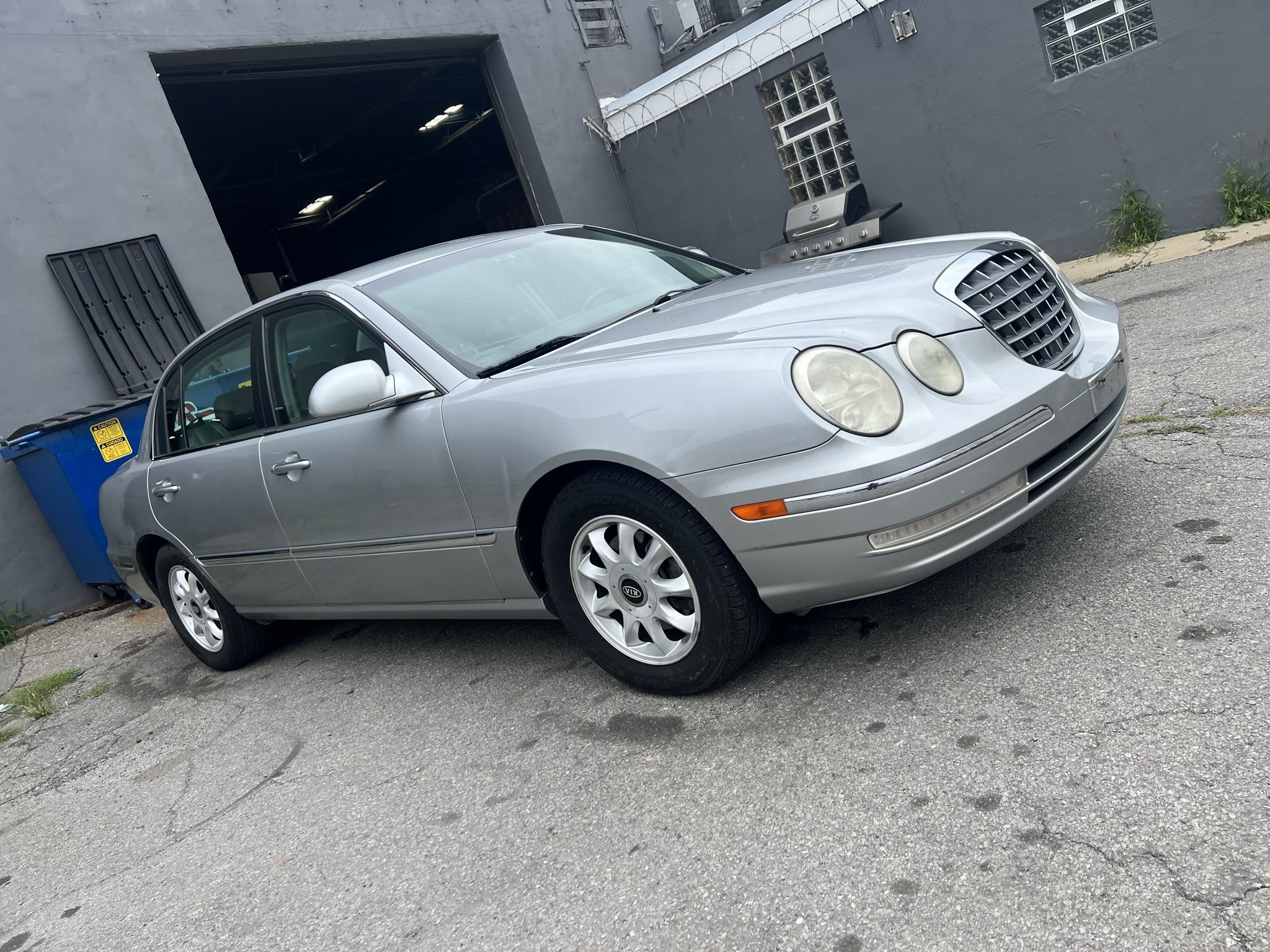 2005 KIA Amanti
