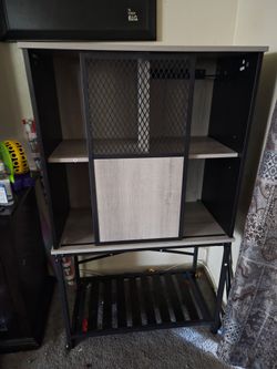 Set of shelfs