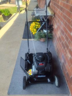 Murray Push Lawn Mower with Briggs & Stratton E450