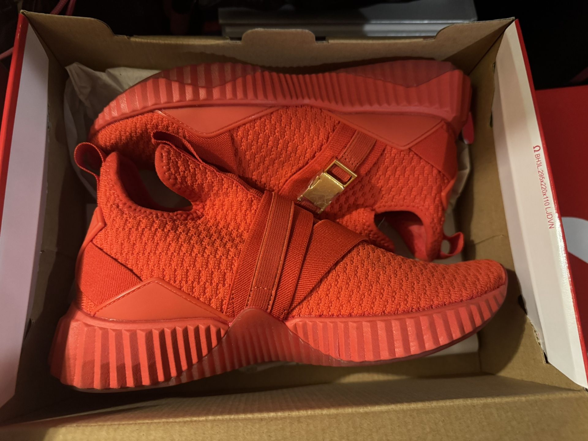 Defy Mid Iced Wn’s