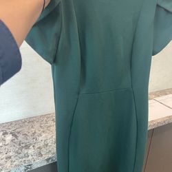 Beautiful Dress Zip Up In The Back 