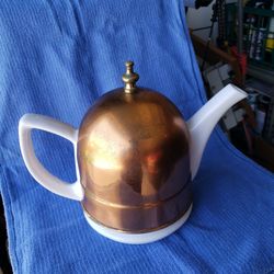 Tea Pot With Copper Tea Cosy 