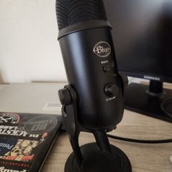 Blue Yeti Microphone (Black)
