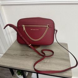 Hand Bag From Michael Kors ! Brand  New( Ask For Price)
