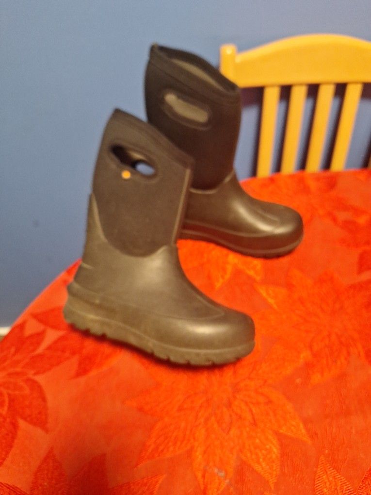 Bogs Snowz/rain Boots Size 2
