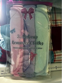 Reusable makeup remover cloths