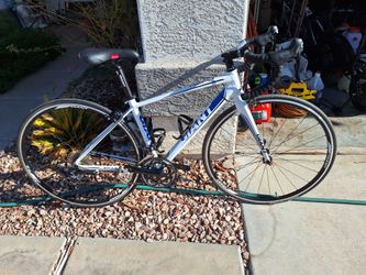 GIANT Defy1 mint condition (Road bike)