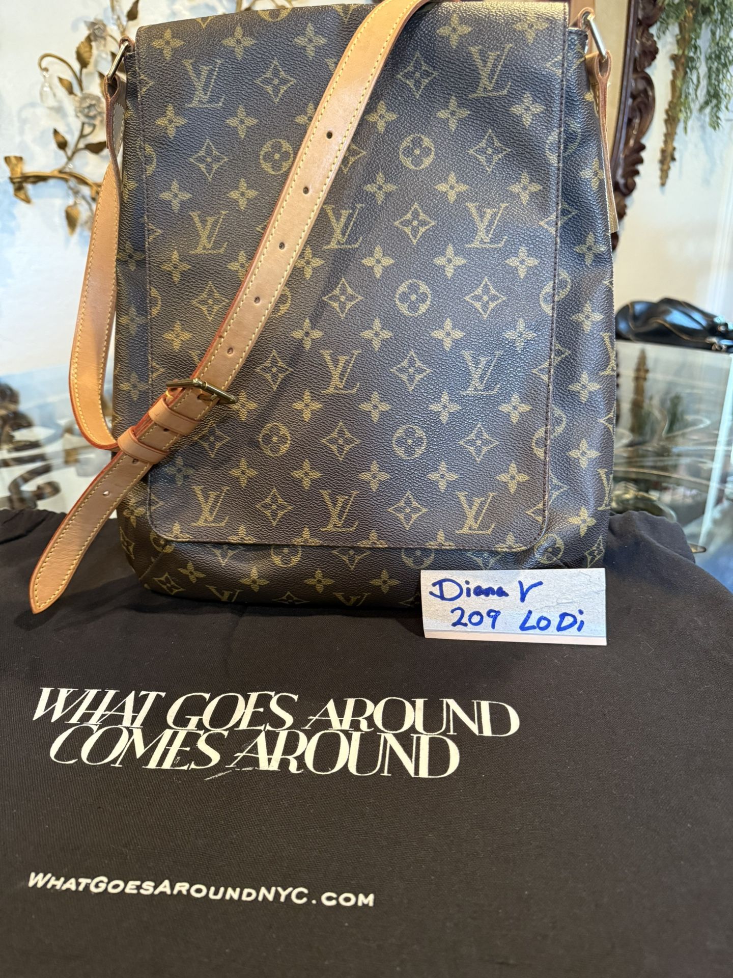 Vintage Louis Vuitton Musette Crossbody/ Shoulder Bag !