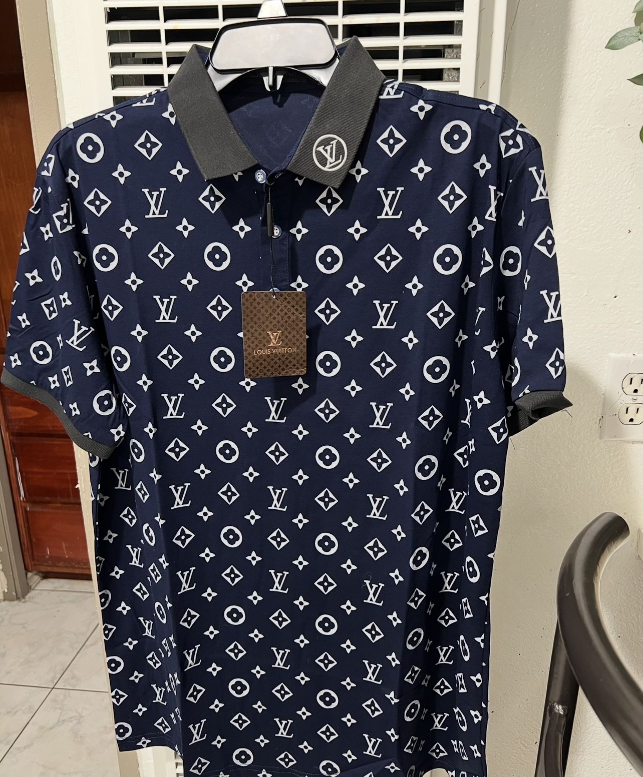 New LV Men’s Polo Shirt. 100% Cotton