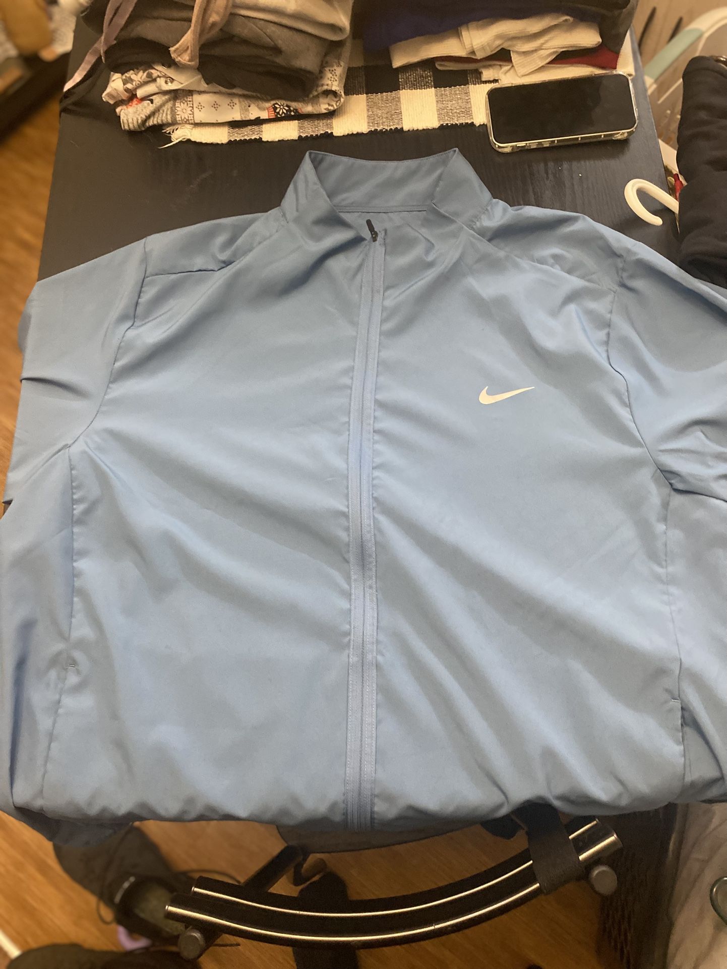 NIKE WINDBREAKER