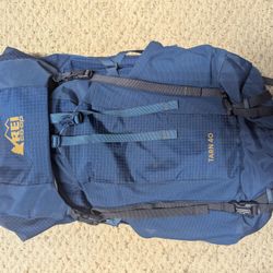 REI Tarn 40 Youth Kids Backpack