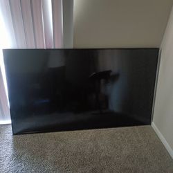 SAMSUNG 70" TV WITH WALL MOUNT 