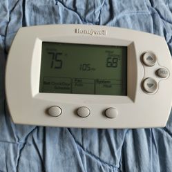 Honeywell Thermostat 