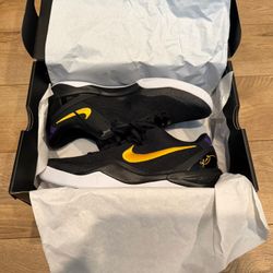 Nike Kobe 8 Protro Lakers Away SIZE: 10.5