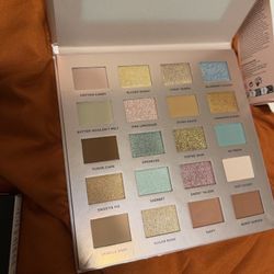 Iconic London Eyeshadow Palette 