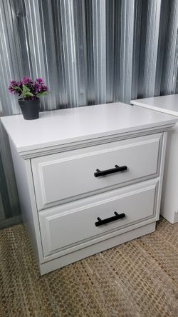 2 Modern White Nightstands
