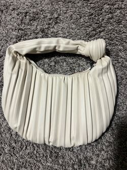 Handbag $10