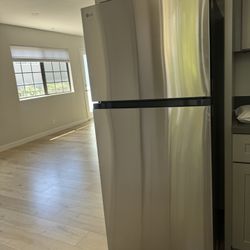 LG Refrigerator 