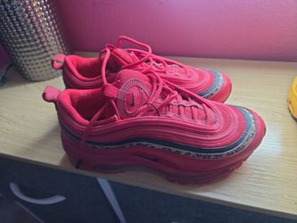 Nike red