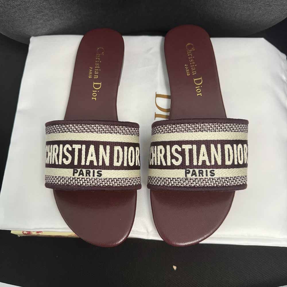DIOR Womens Flat Slippers Size 9