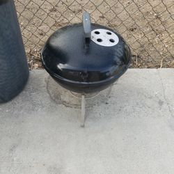 Small Weber BBQ 