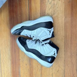 Used Air Jordan 11 “Concord” 2018 Retro with 45 on the heel