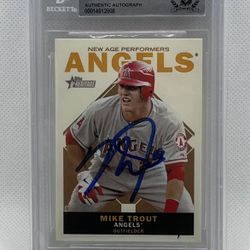 Mike Trout Autograph! Signed Baseball Card! Beautiful Auto! 