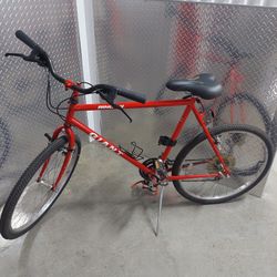Vintage GIANT Rincon Mens Mountain Bike

Frame 22.5"