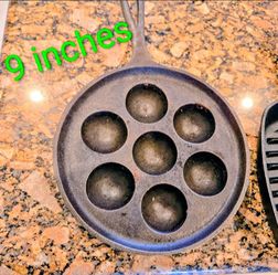 Cast iron skillet