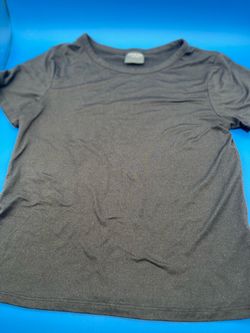 Olivia Rae women’s Medium black T-shirt