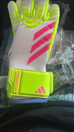Soccer Gloves Preadators