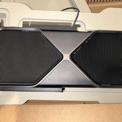 RTX 5070 Founders Edition (FE)